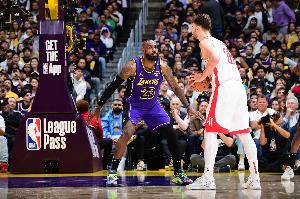 巴克利：湖人三巨头防守都很糟糕 火箭想打雷霆马刺要交易来控卫