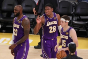 键盘侠|雷迪克在说八村塁还是LBJ？詹姆斯父子合砍-34堪称传奇