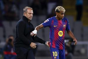 记者：弗里克不会在巴萨执教太久，亚马尔未来会要求引援增强阵容