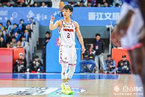 先发制人！徐杰首节4中3拿到7分2板 正负值+11