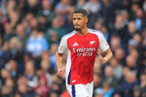 目标争冠！萨利巴：阿森纳有能力各线争冠，我们必须专注全力争取