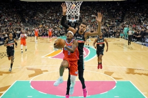 苏群：雷霆半个月前还是无懈可击 文班镇守篮下无解&雷霆仍需补强