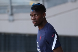 勒伯夫：博格巴踢明年世界杯？干脆把格列兹曼甚至齐达内叫回来