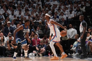 爱德华兹和SGA选谁建队？白巧克力：后者 他已经夺冠过了