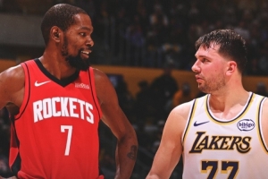 杜兰特VS东契奇！火箭赢球海报：两人对视瞬间成为封面