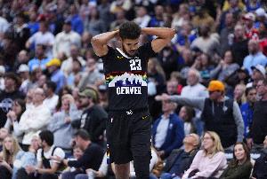 Shams：掘金前锋卡梅隆·约翰逊右膝骨挫伤 将在4-6周后复查