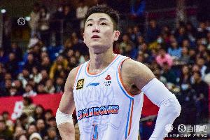 徐杰鼓励高诗岩英雄惜英雄 后者虽0分但数据不能完全体现真实作用