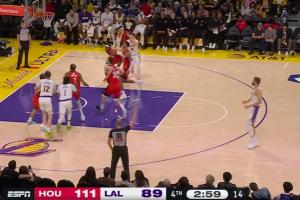 投子认负！湖人换上布朗尼&克内克特 宣布投降！