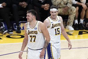 🙈美记提醒：东契奇也是在圣诞受伤 39天后就被交易了