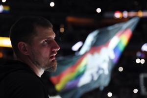 约老师刚砍56+16+15⌛️MVP榜：约基奇居首 前7无变化 库里获提名