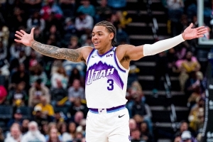 大心脏！乔治22投12中&三分10中5砍31+7+8 关键一击绝杀东部第一