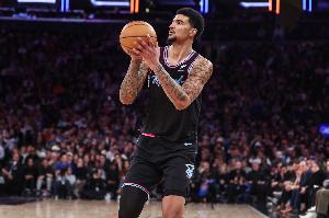 能里能外能抢板！韦尔10中7&三分4中2砍下16分13板 抢4前场板