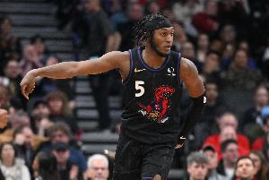 拼尽全力！奎克利13中6拿到25分5助 三分4中4