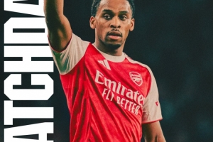 阿森纳公布今晚主场战布莱顿海报，荷兰后卫廷伯单人入镜