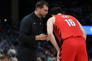 连说4个耐心！斯普利特谈DNP杨瀚森：时机合适的时候才会换上他