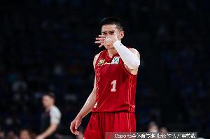 直播吧：北京核心后卫陈盈骏鼻骨骨折！