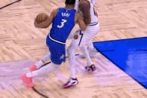 又吹犯规了！贝恩突破造杀伤两罚全中反超掘金