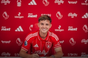 邮报：切尔西等英超五队有意麦卡蒂，不少国外球队也在关注