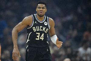 效率无敌！字母哥本赛季打了520分钟的比赛 得了521分