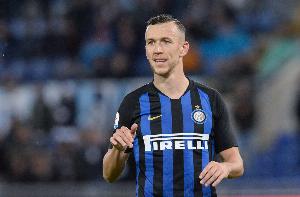 记者：国米寻找类似佩里西奇的边路球员，贝拉诺瓦和库菲不是目标