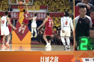 是个好帽！徐杰上篮被于米提大帽吹干扰球 山西挑战成功