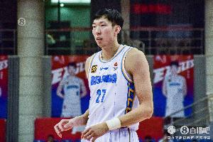 轻轻松松！周琦不到20分钟6中5高效拿下11分8板1断1帽