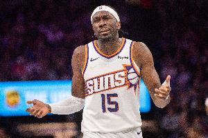 前板狂魔！马威被驱逐前打了10分半钟 9中4砍下10分&狂揽8前场板