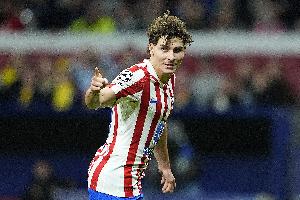 世体调查巴萨球迷最希望签下谁：小蜘蛛31.33%最高，梅西3.66%第6