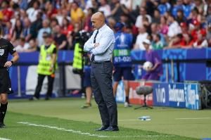 斯帕莱蒂：伊尔迪兹是10号必须承担起责任，我爱他就像爱自己儿子