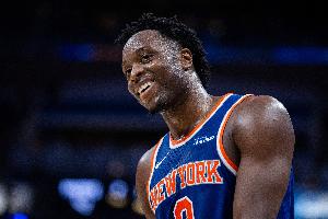 唐斯：每个人都站了出来尤其是OG 他有关键抢断&把所有罚球都罚进