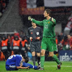 邮报：特里将拍卖其职业生涯多件物品，包括莫斯科雨夜失点的球衣