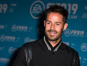 小雷：维拉若能补强阵容就有机会争冠，现在阿森纳和曼城仍更领先