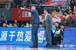 都挺凶的！山西半场罚球23中15 广东也有19中16