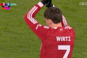 进球功臣下场！维尔茨第93分钟被换下，接受全场掌声