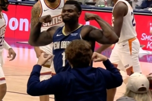 情绪被打架点燃了！锡安突破打进2+1 强势秀肌肉