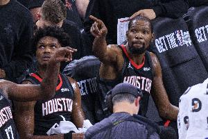 四倍快乐？📈火箭排名连升2位到西部第4 湖人掉第5 森林狼跌第6