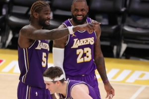 艾顿：我们并不真正清楚我们拥有完整阵容会是什么样子