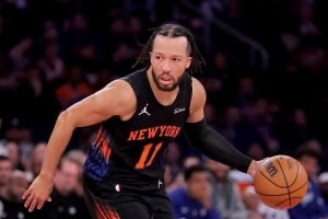 球队基本盘！布伦森29中15&三分11中4砍34分 下半场19分保胜局