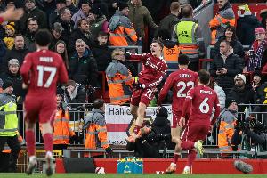 TA：维尔茨与埃基蒂克配合默契，他的技术和跑位整场都脱颖而出