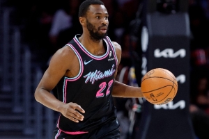 维金斯：和年轻人打球很享受 约维奇6尺10却像控卫一样推进节奏