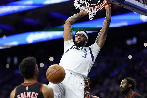 可签4年2.75亿！队记：若浓眉未被交易 他将在休赛期寻求提前续约