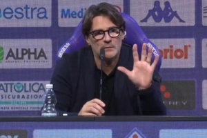 17轮仅1胜意甲垫底！全市场：佛罗伦萨主帅瓦诺利仍不会下课