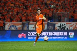 东体：云南玉昆防反改传控，目标三年内冲击亚冠