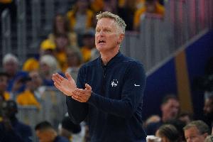 科尔：接管勇士时人们说我在创新 但那都是我从波波禅师那里学的