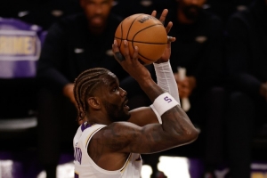 雷迪克：艾顿是全队最稳的 他的手感在大个子中只有约基奇能媲美