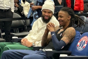 太阳明天客战奇才 而狄龙今天特意观战老东家灰熊&和莫兰特寒暄