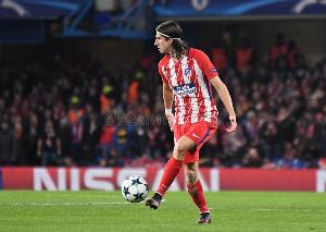 世体：继续寻找左后卫，马竞至今仍没有找到费利佩的接班人