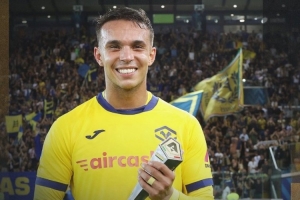 ESPN：罗马、国米、亚特兰大有意吉奥瓦尼，维罗纳要价2200万欧