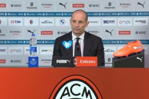 阿莱格里：恩昆库是点球手他主罚点球是对的 普利西奇屈肌有问题