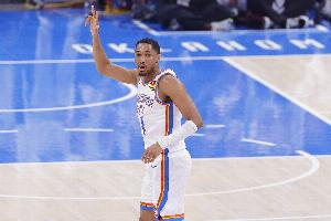 打花了！阿隆·维金斯三分命中 雷霆末节12-3将优势扩大到25分